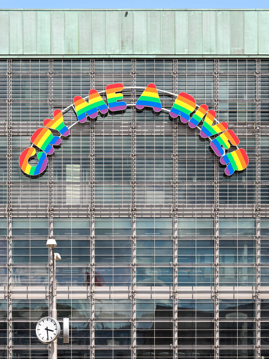 Ugo Rondinone, cry me a river, 1997–2024, Neon, 1006 × 606 × 10 cm, Courtesy of the artist, Kunstmuseum Luzern, 2024, Foto: Stefan Altenburger