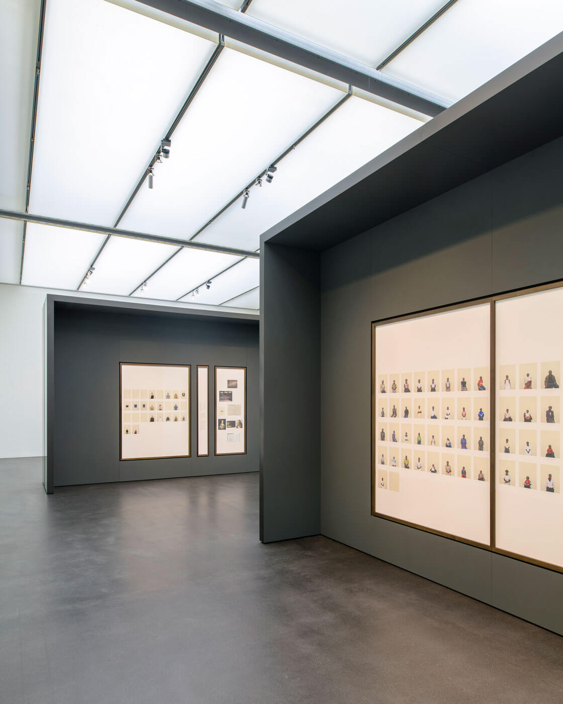 Taryn Simon, Shouting is Under calling, Ausstellungsansicht Kunstmuseum Luzern, Foto: Marc Latzel